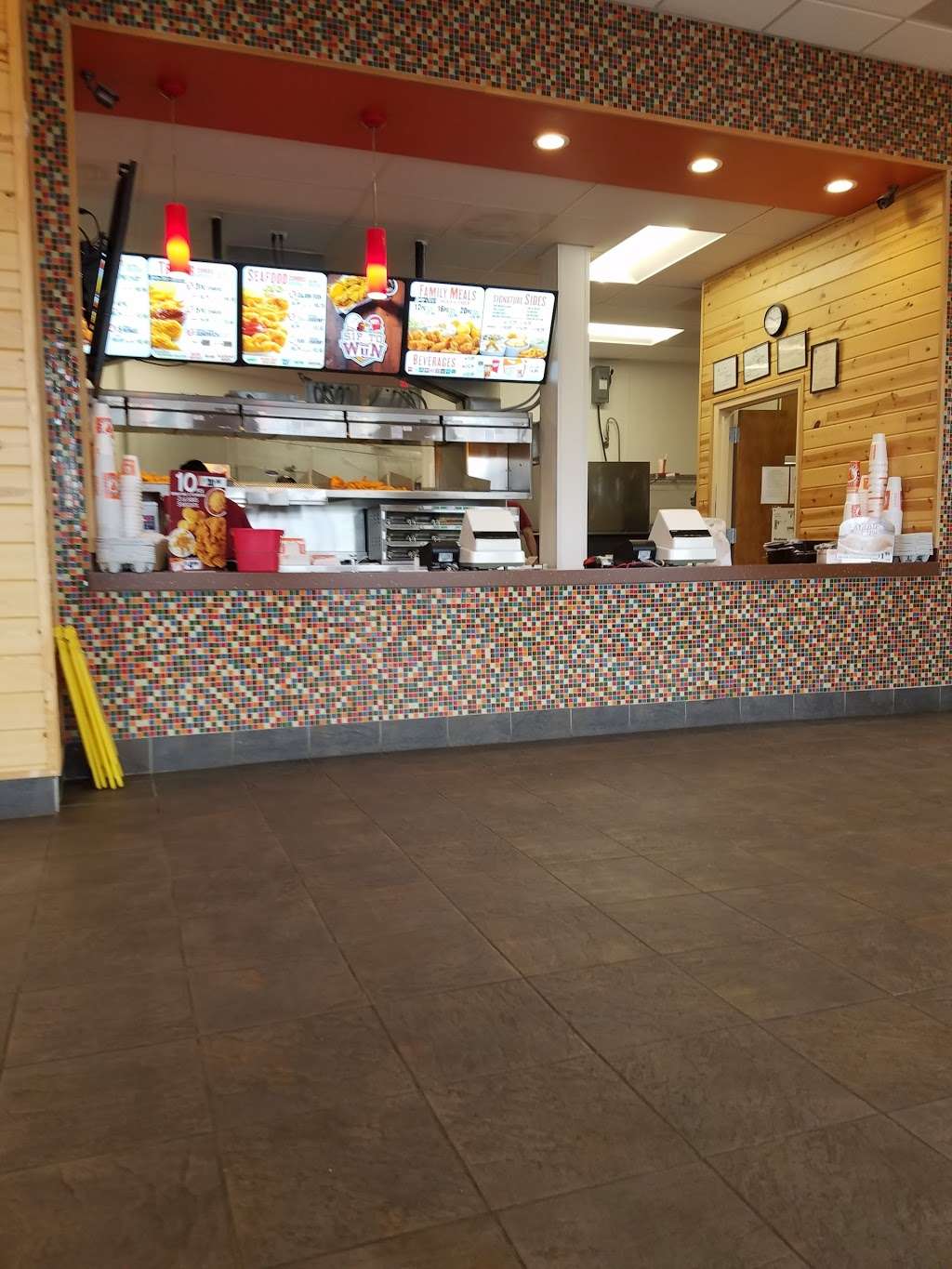 Popeyes Louisiana Kitchen | 12218 Leesburg Pike, Herndon, VA 20170, USA | Phone: (571) 267-7296