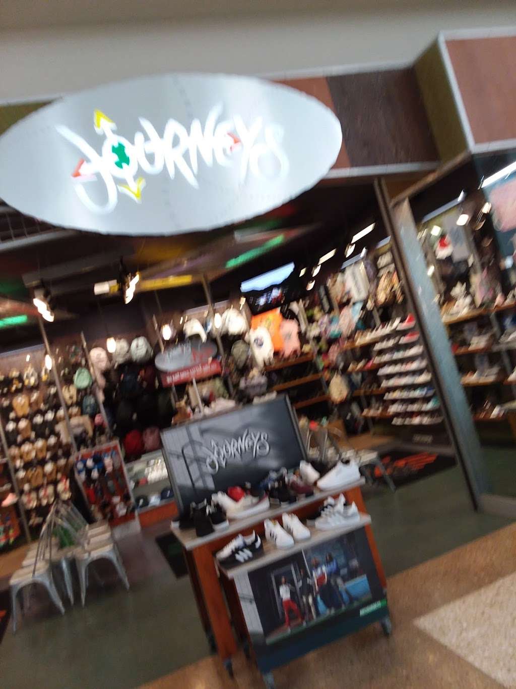 Journeys | 1025 Westminster Mall #2020, Westminster, CA 92683, USA | Phone: (714) 892-6749