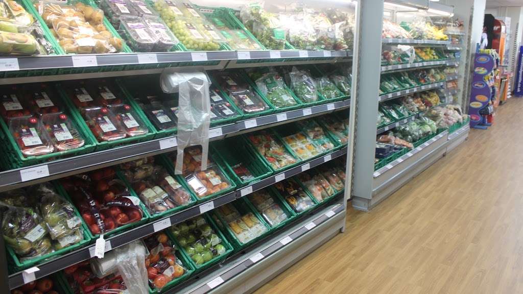 Chelmsford Star Co-operative Ingatestone | 3-5 Spreadeagle Place, Ingatestone CM4 9EA, UK | Phone: 01277 353124