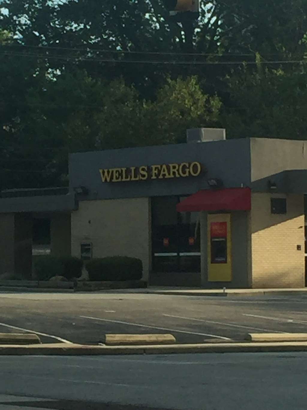 Wells Fargo Bank | 481 W Germantown Pike, Plymouth Meeting, PA 19462, USA | Phone: (610) 828-5300