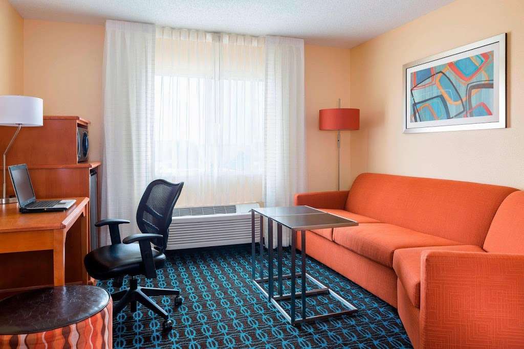 Fairfield Inn & Suites by Marriott Lafayette | 4000 South St, Lafayette, IN 47905, USA | Phone: (765) 449-0083