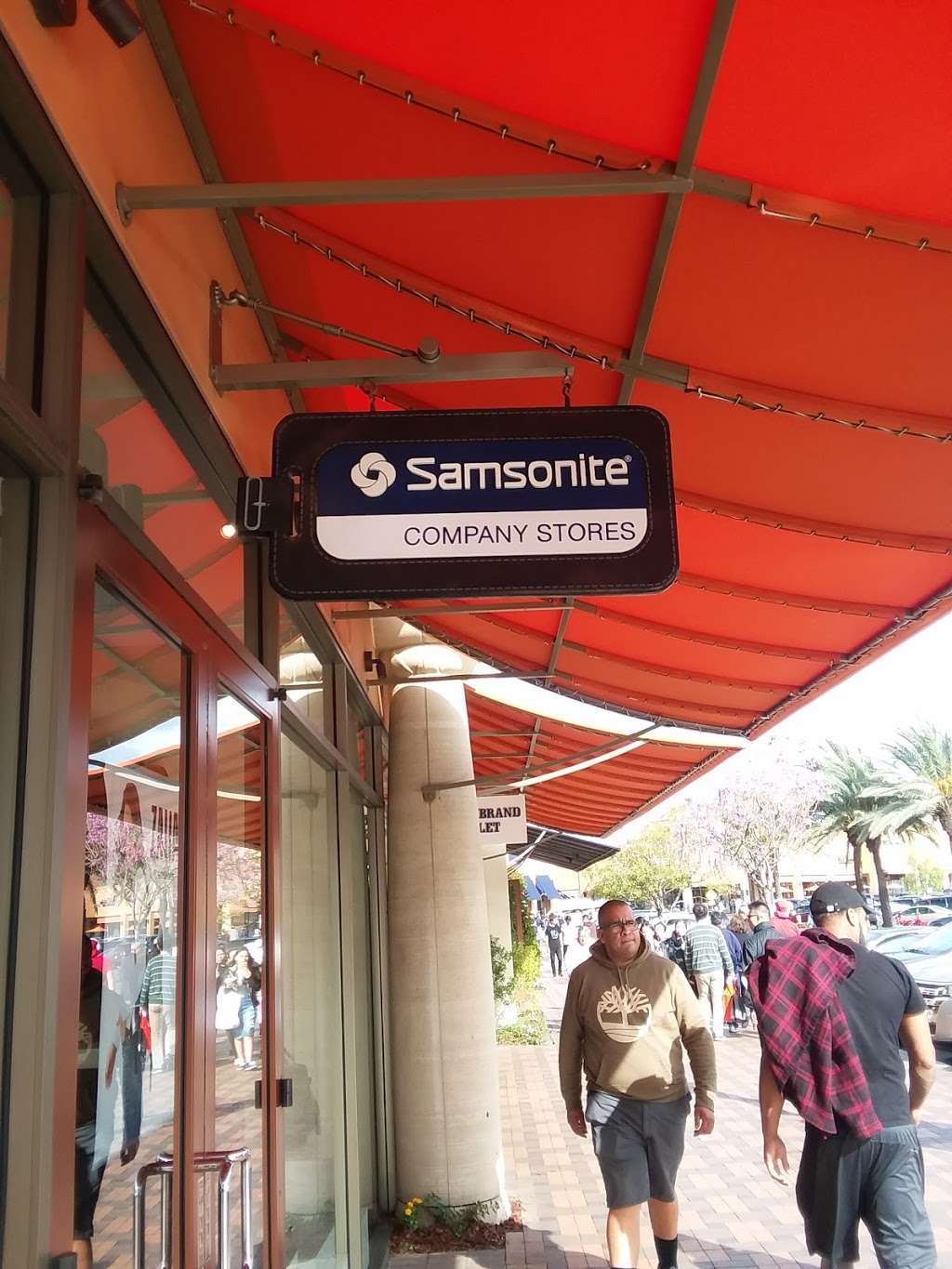 Samsonite | 100 Citadel Dr, Commerce, CA 90040, USA | Phone: (323) 722-4255