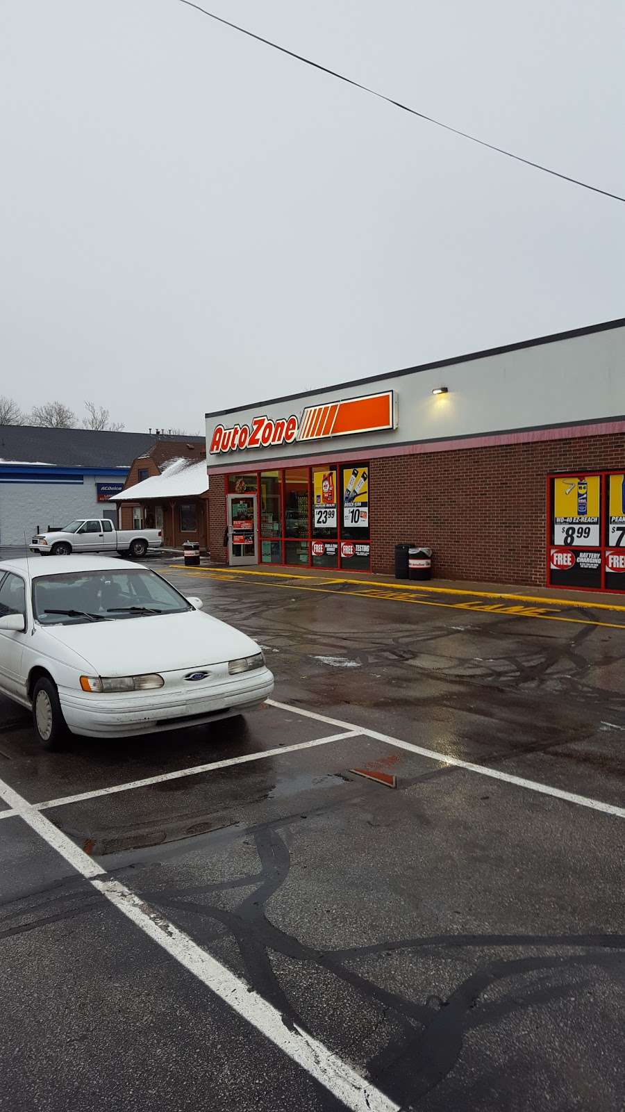 AutoZone Auto Parts | 565 E Main St, Danville, IN 46122, USA | Phone: (317) 745-0349