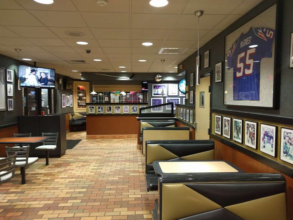 McDonalds | 721 Taunton Ave, East Providence, RI 02914, USA | Phone: (401) 434-0557