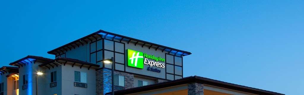 Holiday Inn Express & Suites Frazier Park | 612 Wainright Ct, Lebec, CA 93243, USA | Phone: (661) 248-1600