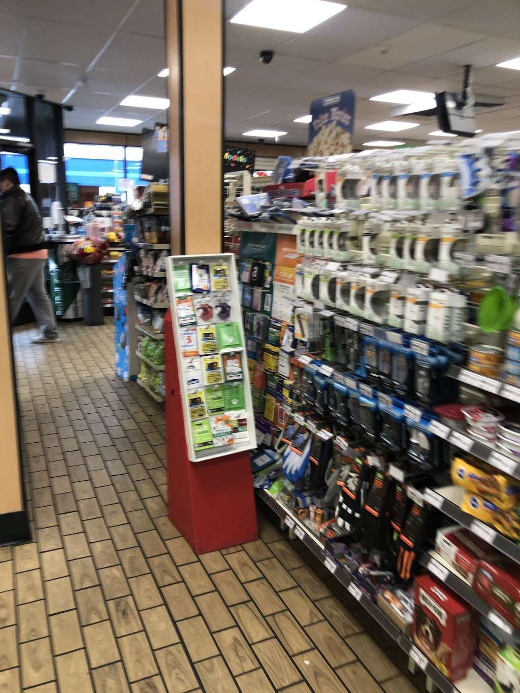 7-Eleven | 190 N Central Ave, Valley Stream, NY 11580, USA | Phone: (516) 825-0471