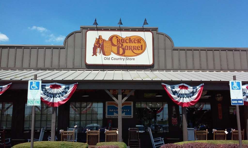 Cracker Barrel Old Country Store | 1511 Riverboat Center Dr, Joliet, IL 60431, USA | Phone: (815) 744-0985