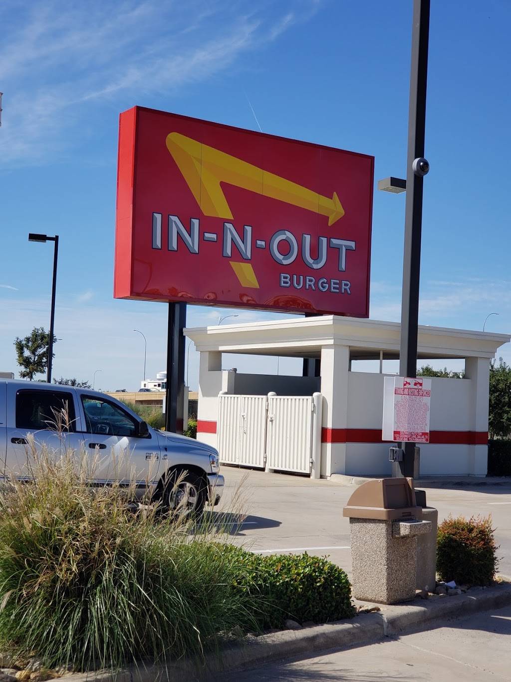 In-N-Out Burger | 12909 Midway Rd, Dallas, TX 75244, USA | Phone: (800) 786-1000