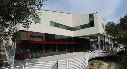 Viewpoint School | 23620 Mulholland Hwy, Calabasas, CA 91302, USA | Phone: (818) 591-6500