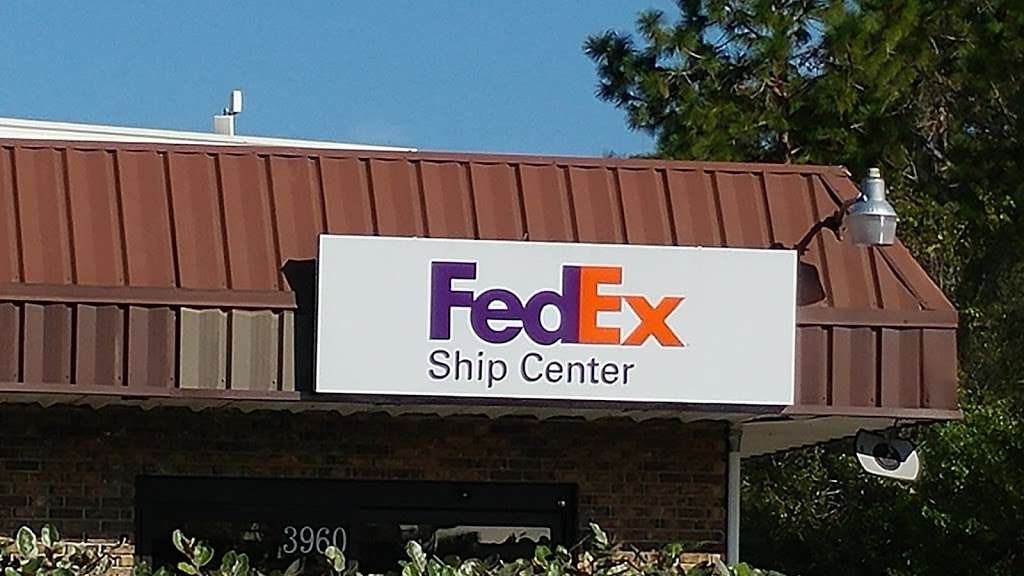 FedEx Ship Center | 3960 Dow Rd, Melbourne, FL 32934, USA | Phone: (800) 463-3339