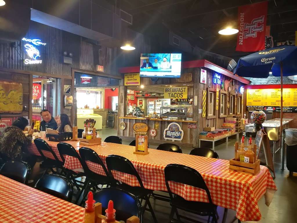 Rudys "Country Store" and Bar-B-Q | 20500 Southwest Fwy, Richmond, TX 77469 | Phone: (832) 757-1836