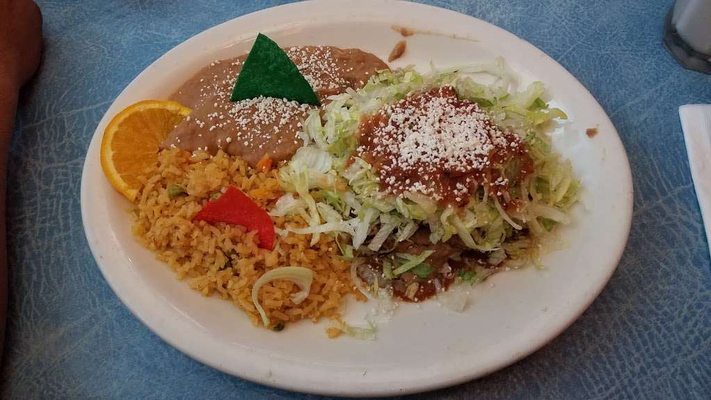 Money Pancho Mexican Restaurant | 3661 Las Posas Rd #165, Camarillo, CA 93010, USA | Phone: (805) 484-0591