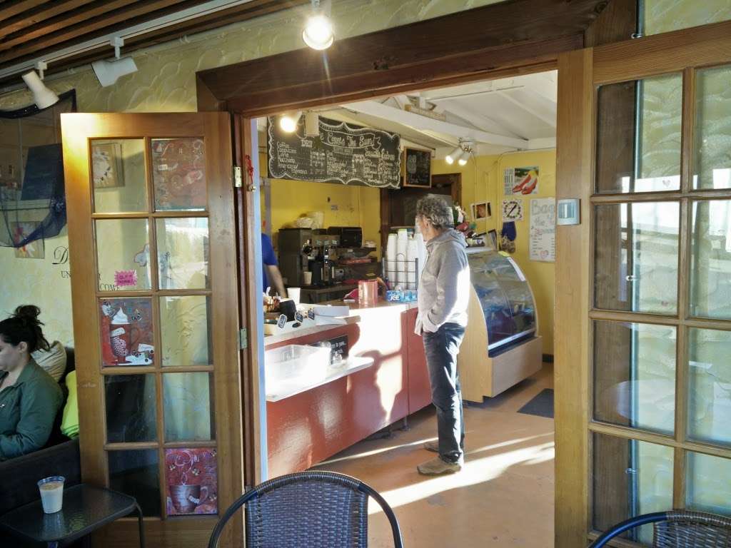 Here Comes the Sun Coffee House | 8455 Cabrillo Hwy, Montara, CA 94037, USA | Phone: (650) 455-4308