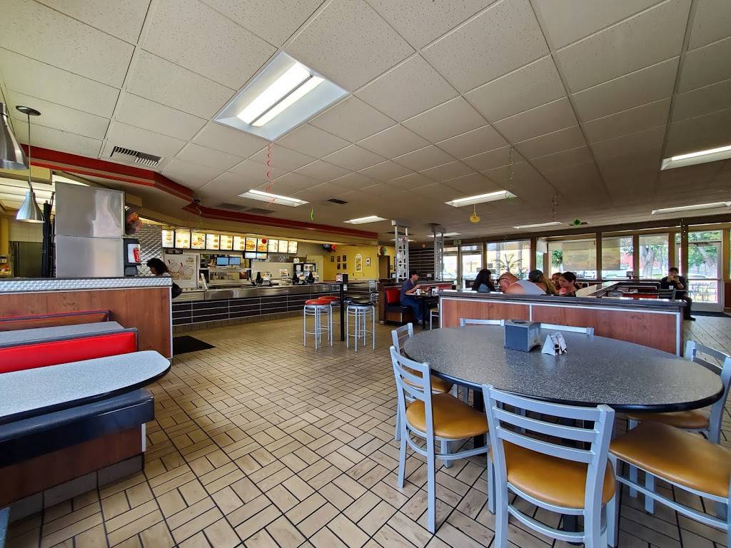 Carls Jr. | 2992 El Camino Real, Tustin, CA 92782, USA | Phone: (714) 838-1338