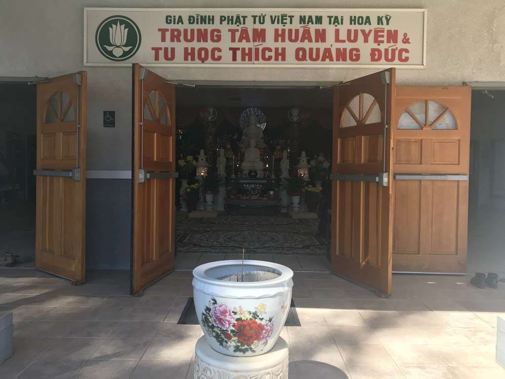 Quang Duc Vietnamese Buddhist Youth Center | 1838 W Base Line St, San Bernardino, CA 92411, USA | Phone: (909) 381-1660