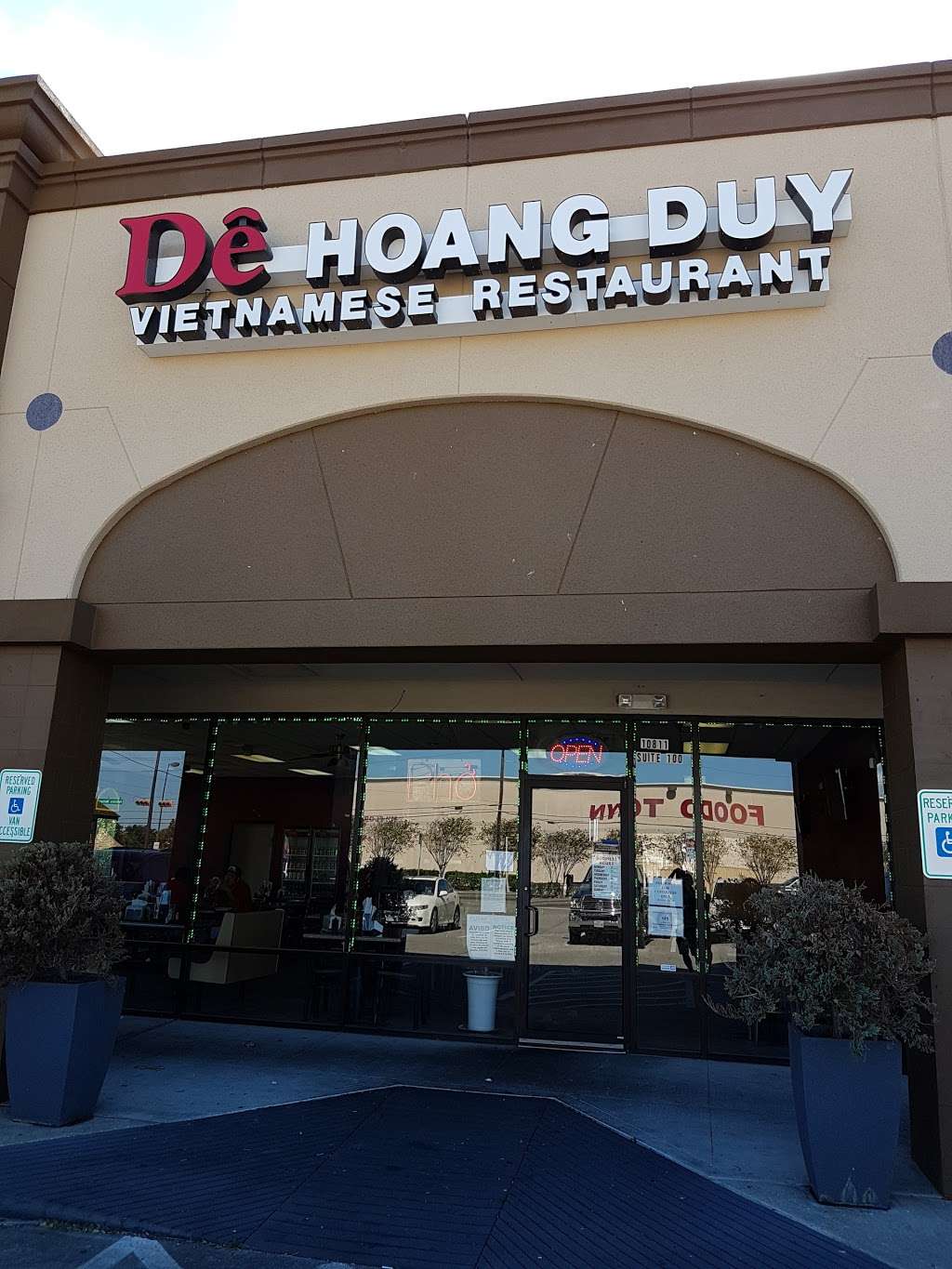 De Hoang Duy | 10811 Veterans Memorial Dr #100, Houston, TX 77067, USA | Phone: (281) 836-6699