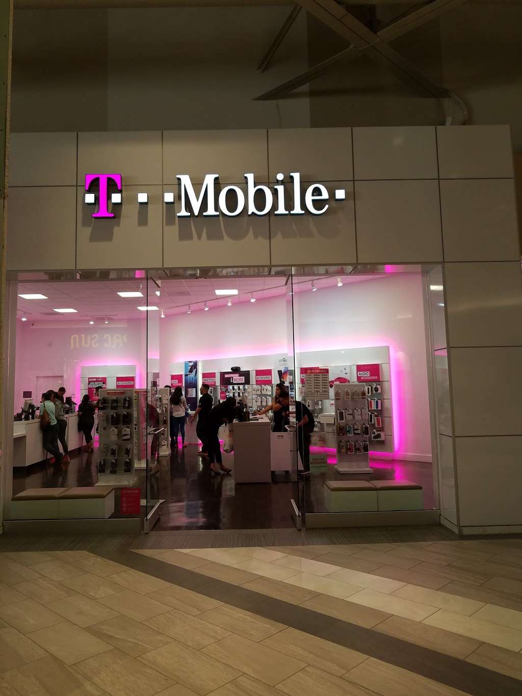 T-Mobile | 447 Great Mall Dr Ste 420, Milpitas, CA 95035, USA | Phone: (408) 719-8741