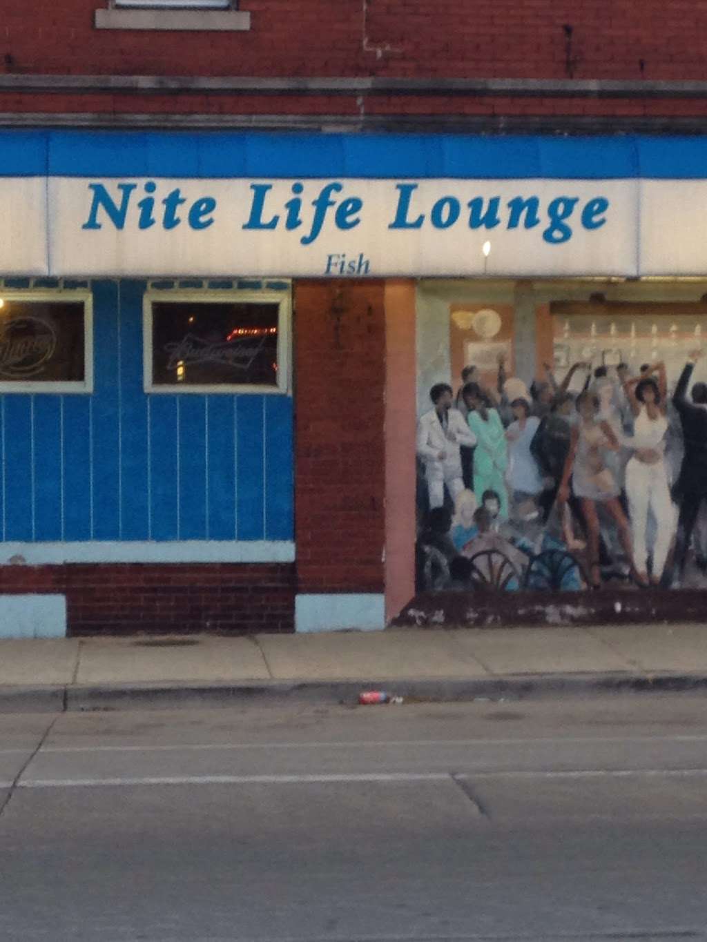 Connies Nitelife Lounge | 4001 W North Ave, Milwaukee, WI 53208, USA | Phone: (414) 444-7677