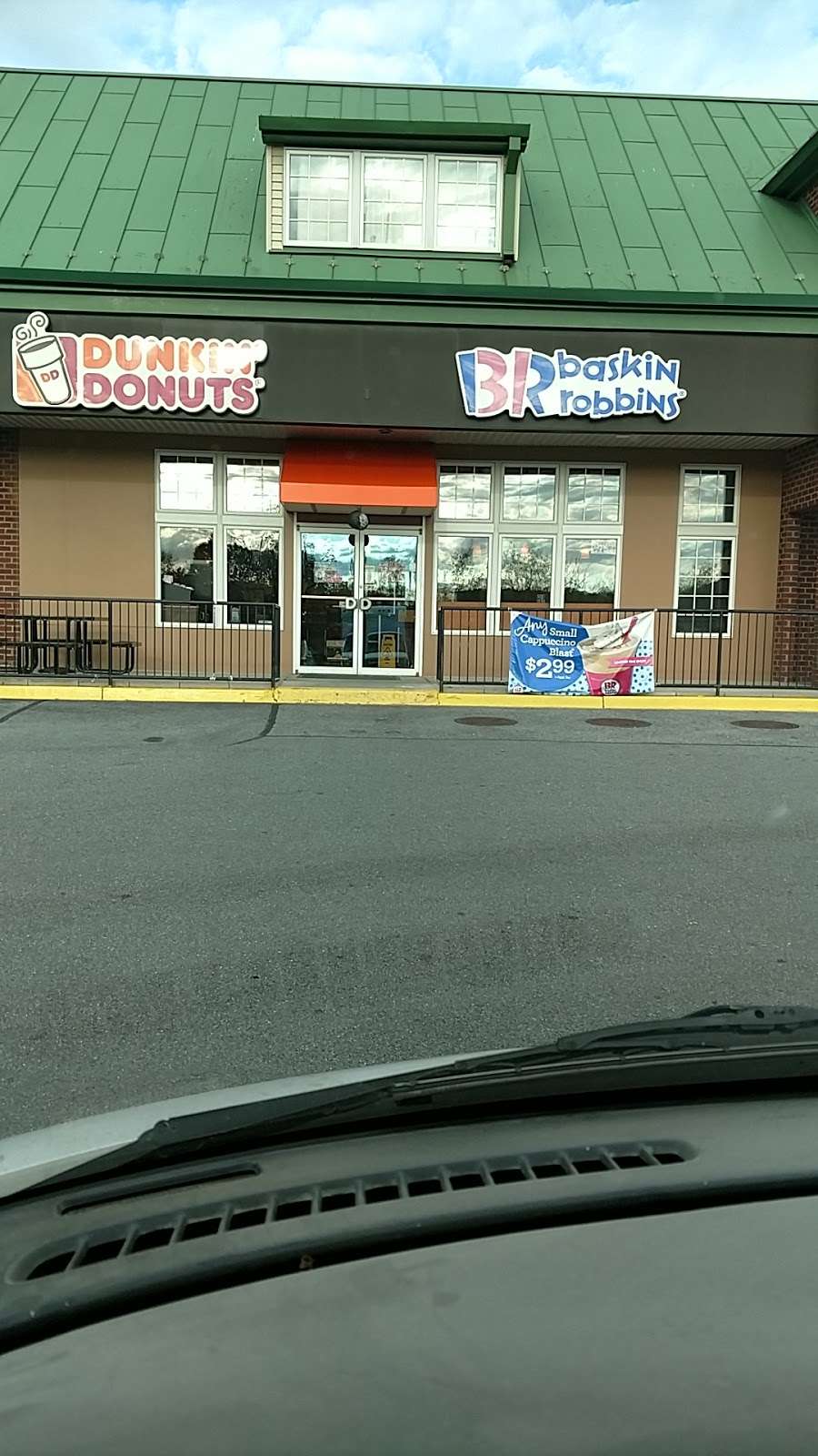Dunkin Donuts | 1896 Urbana Pike #7, Hyattstown, MD 20871, USA | Phone: (301) 874-2727