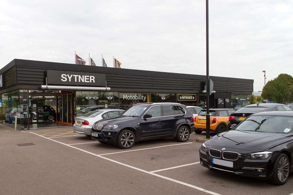 Sytner Chigwell MINI | Langston Rd, Loughton IG10 3UE, UK | Phone: 020 8418 7601