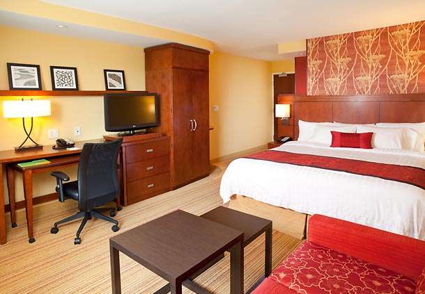 Courtyard by Marriott Burlington Mt. Holly/Westampton | 30 Western Dr, Westampton, NJ 08060, USA | Phone: (609) 261-6161