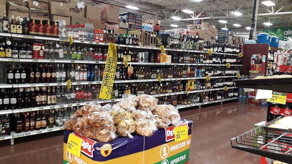 Soriana Hiper Los Pinos - supermarket  | Photo 10 of 10 | Address: Blvd. Diaz Ordaz 17151, Jardines de La Mesa, Presa Rodriguez, 22680 Tijuana, B.C., Mexico