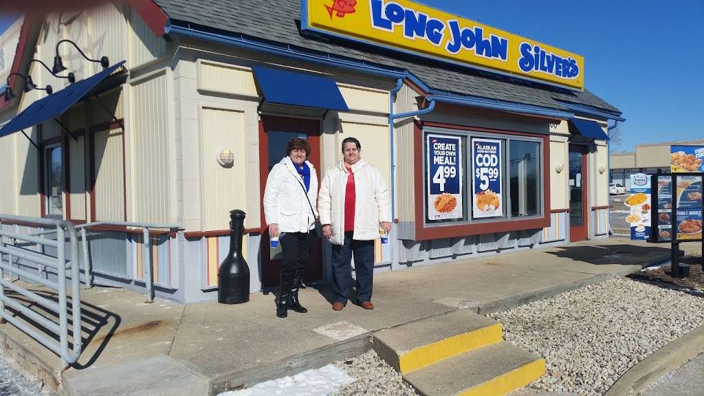 Long John Silvers | 800 Irving Park Rd, Hanover Park, IL 60133, USA | Phone: (630) 830-1270