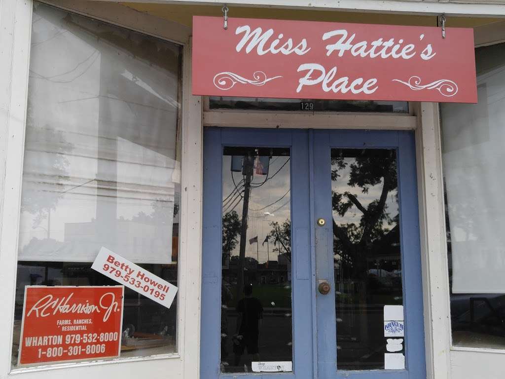 Miss Hatties Place | 129 S Fulton St, Wharton, TX 77488, USA | Phone: (979) 531-1175