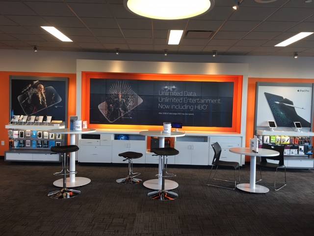 AT&T Store | 7201 W Dempster St Suite A, Niles, IL 60714 | Phone: (847) 581-1956