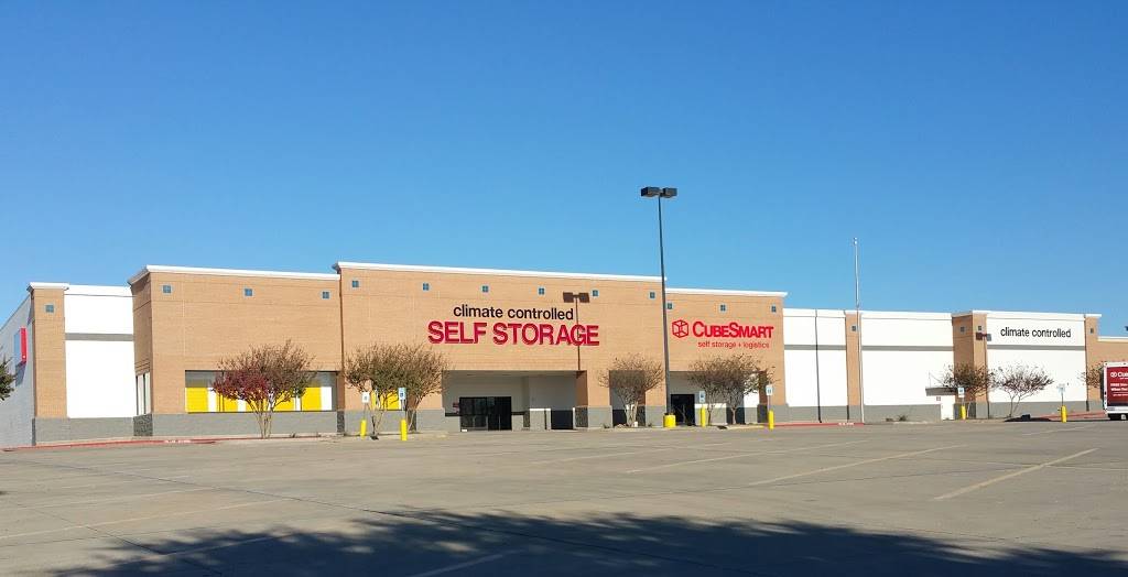 CubeSmart Self Storage | 8510 Benbrook Blvd, Benbrook, TX 76126, USA | Phone: (817) 862-9083