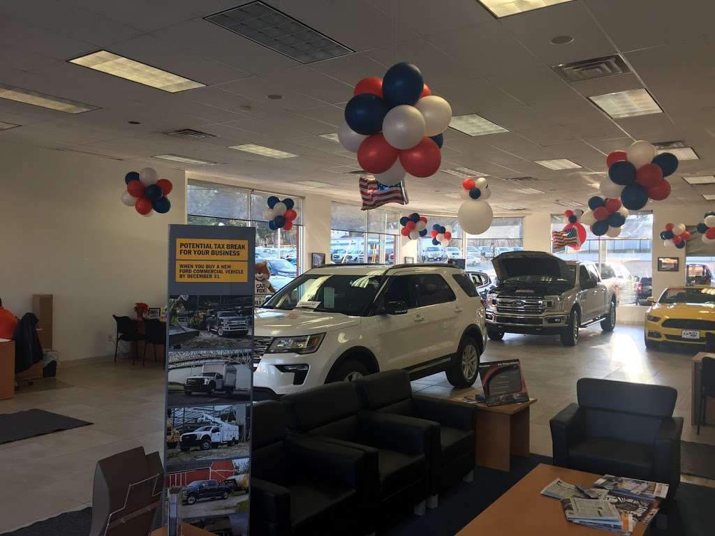 Family Ford Inc. | 30 NJ-183, Netcong, NJ 07857, USA | Phone: (800) 737-0361