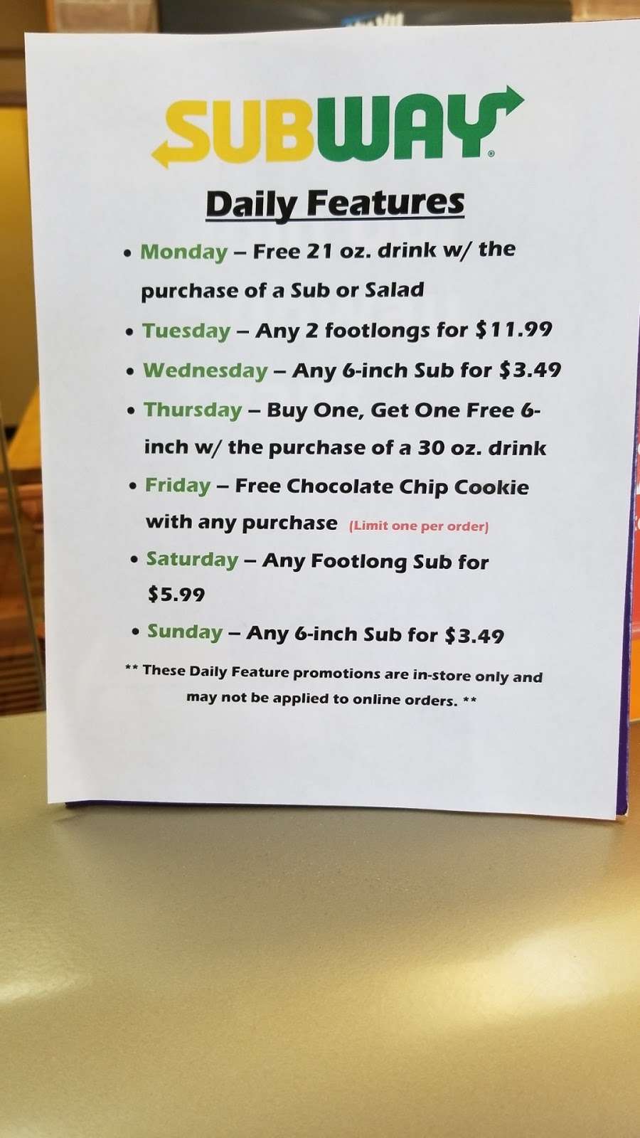 Subway Restaurants | 250 East Wolf Run, Mukwonago, WI 53149, USA | Phone: (262) 363-8100