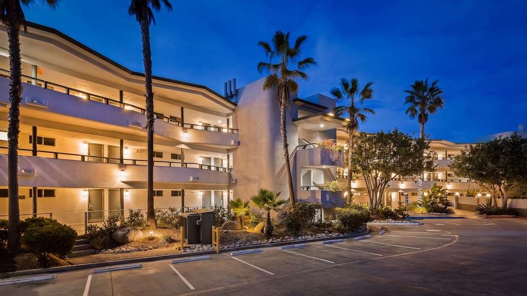 Best Western Encinitas Inn & Suites at Moonlight Beach | 85 Encinitas Blvd, Encinitas, CA 92024, USA | Phone: (760) 942-7455