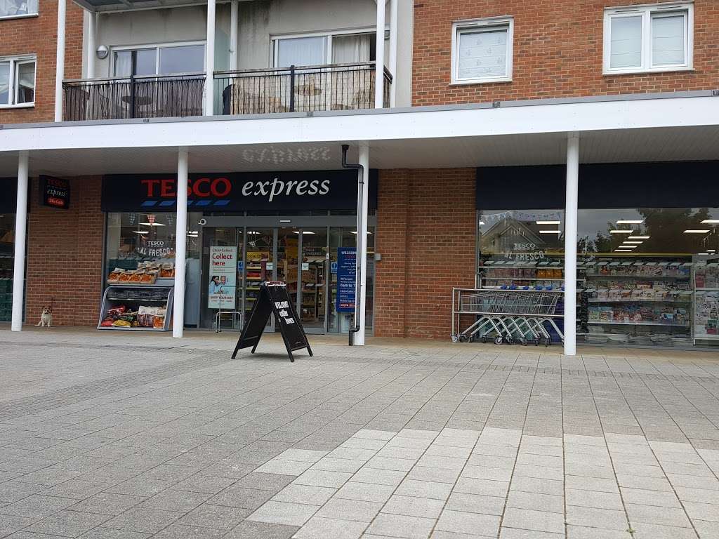 Tesco Express | 73 Canalside, Redhill RH1 2NH, UK | Phone: 0345 671 9369