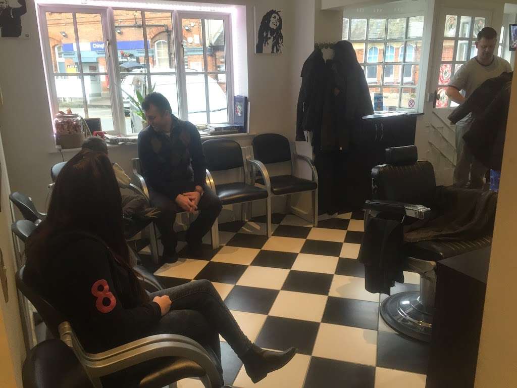 Barber Station | 4 Station Rd, Chingford, London E4 6AL, UK | Phone: 07932 038082