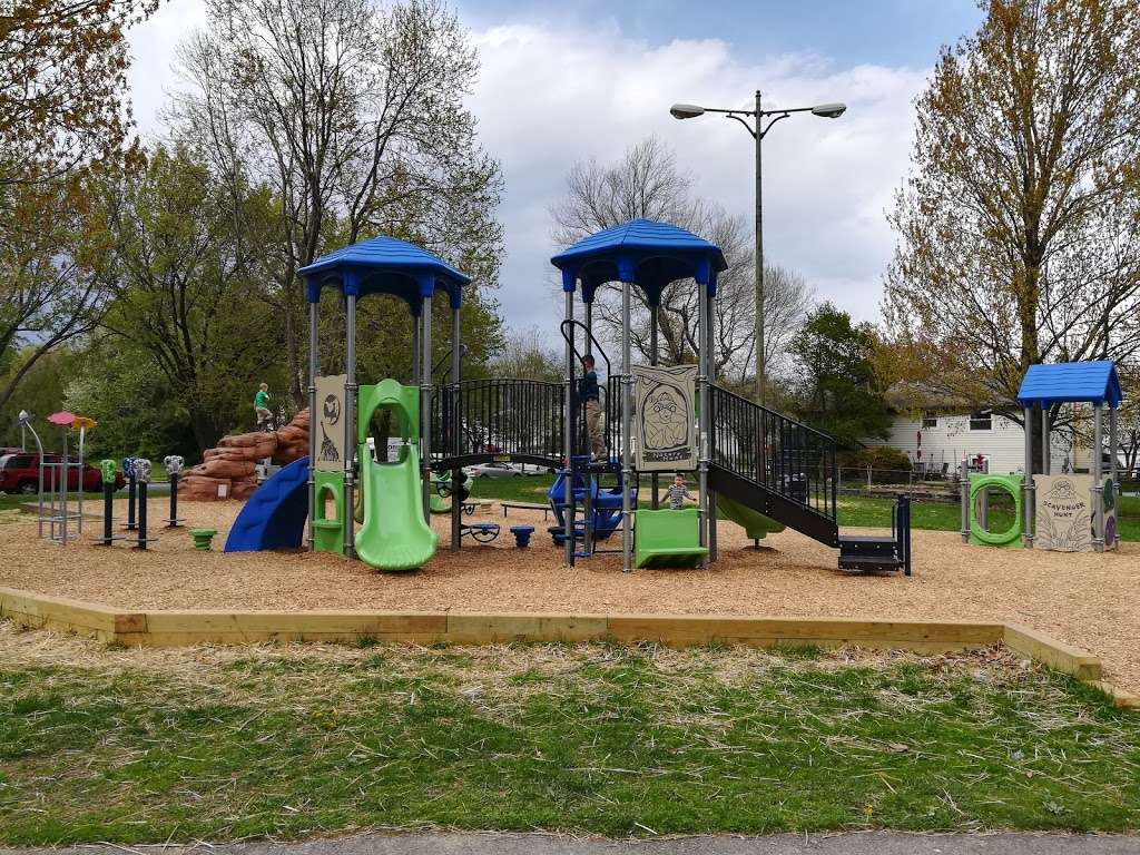 Amber Meadows Park | 201 Amber Dr, Frederick, MD 21702, USA | Phone: (301) 600-1493