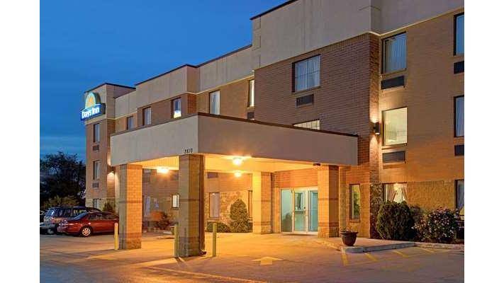 Days Inn by Wyndham Downtown St. Louis | 2810 N 9th St, St. Louis, MO 63147, USA | Phone: (314) 492-8824