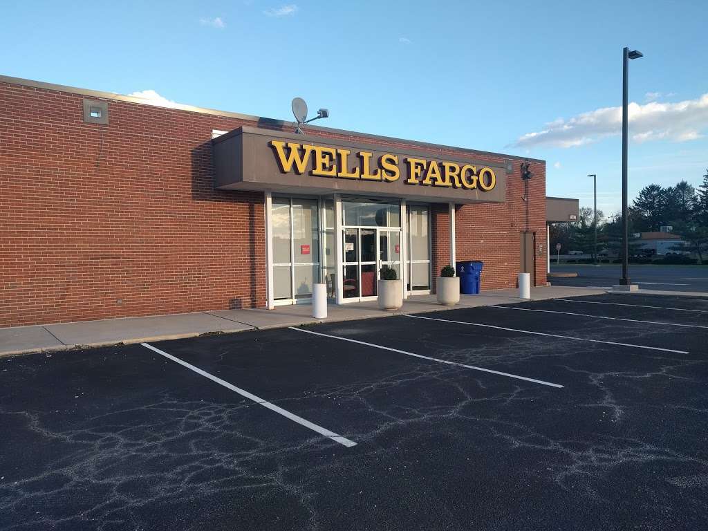 Wells Fargo Bank | 2450 Glasgow Ave, Newark, DE 19702, USA | Phone: (302) 832-6100