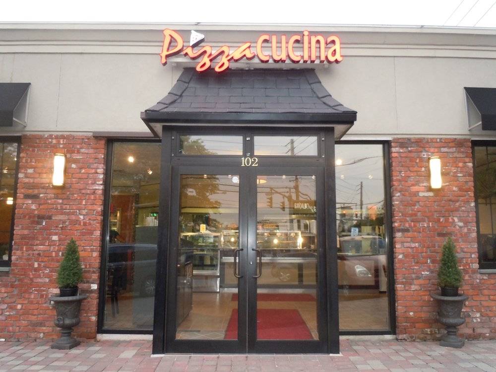 Pizza Cucina | 102 W Post Rd, White Plains, NY 10606, USA | Phone: (914) 752-4611