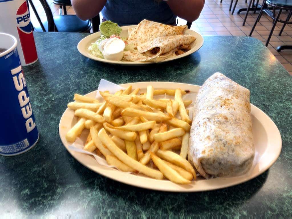 El Famous Burrito Naperville 598 Il 59 Naperville Il 60540 Usa