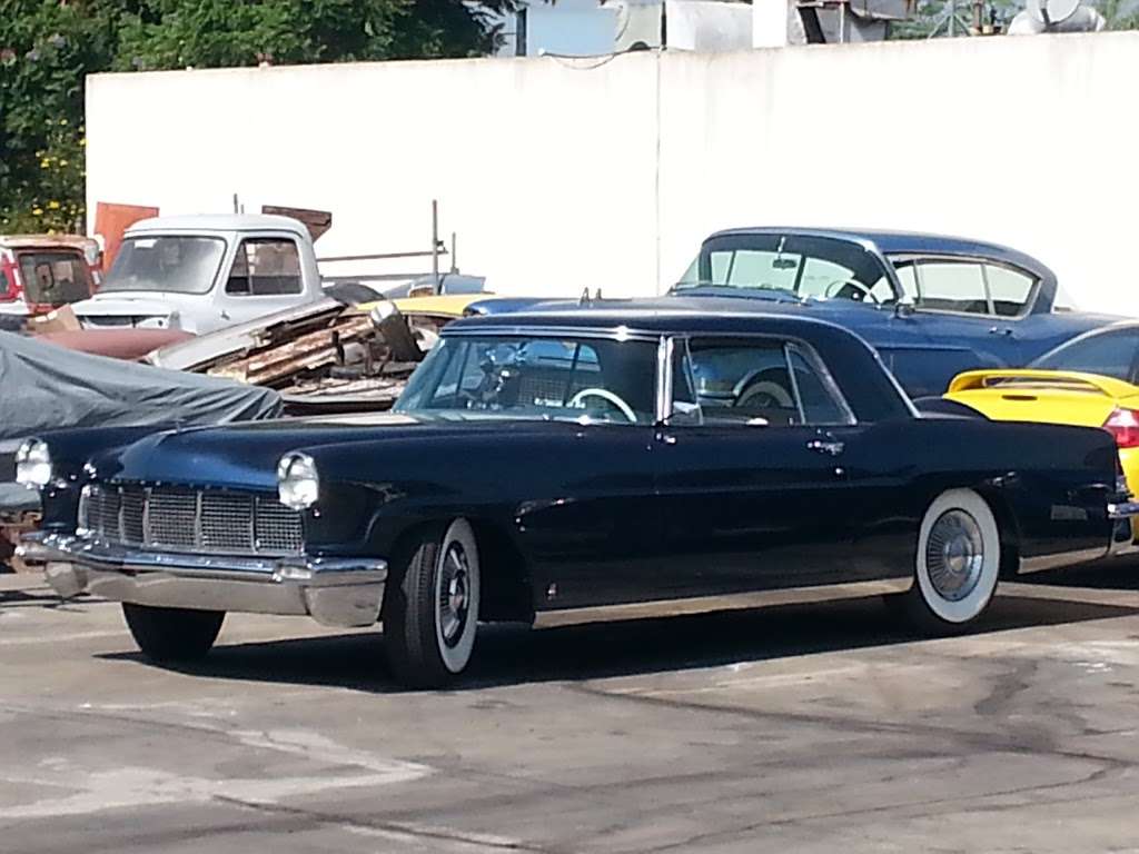 Arrow Hand Car Wash in 870 S Citrus Ave, Azusa, CA 91702, USA