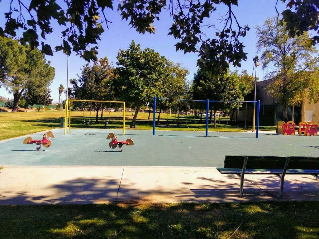 Nichols Park: Joyce Jackson Community Center | 5505 Dewey Ave, Riverside, CA 92504, USA | Phone: (951) 351-6130