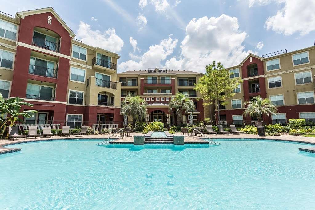 The Viv Apartments | 2210 W Dallas St, Houston, TX 77019, USA | Phone: (866) 789-8462