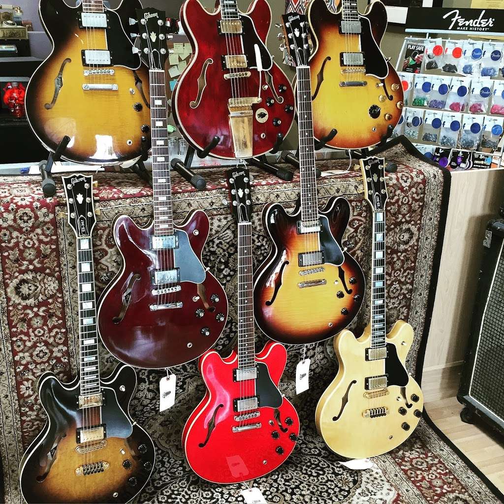 Imperial Vintage Guitars | 1118 W Magnolia Blvd, Burbank, CA 91506 | Phone: (818) 861-7218