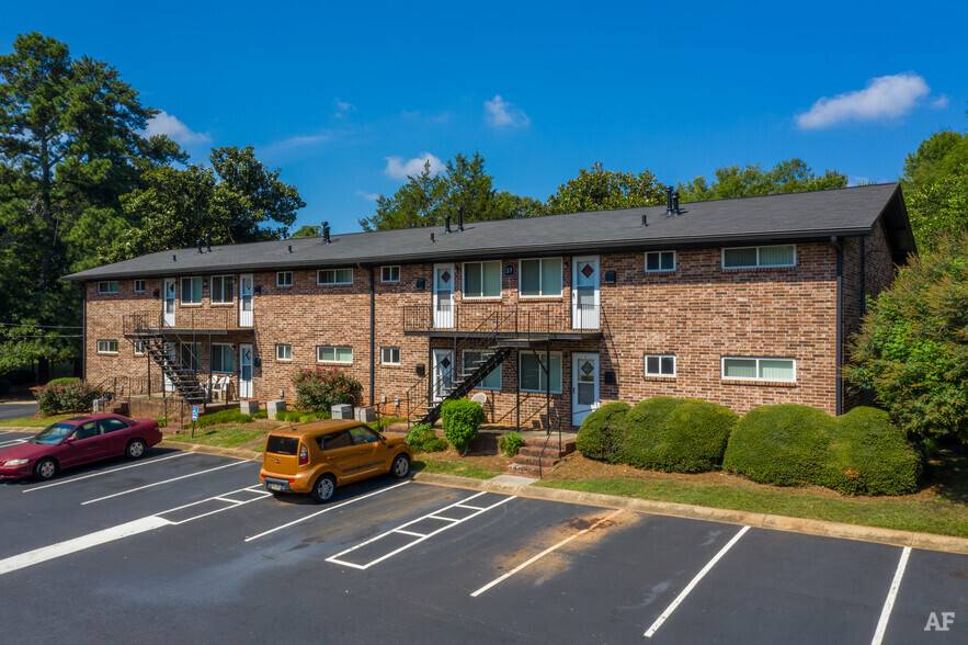 Edinborough Senior Apartments | 300 Pat Mell Rd W, Marietta, GA 30060, USA | Phone: (770) 436-2447