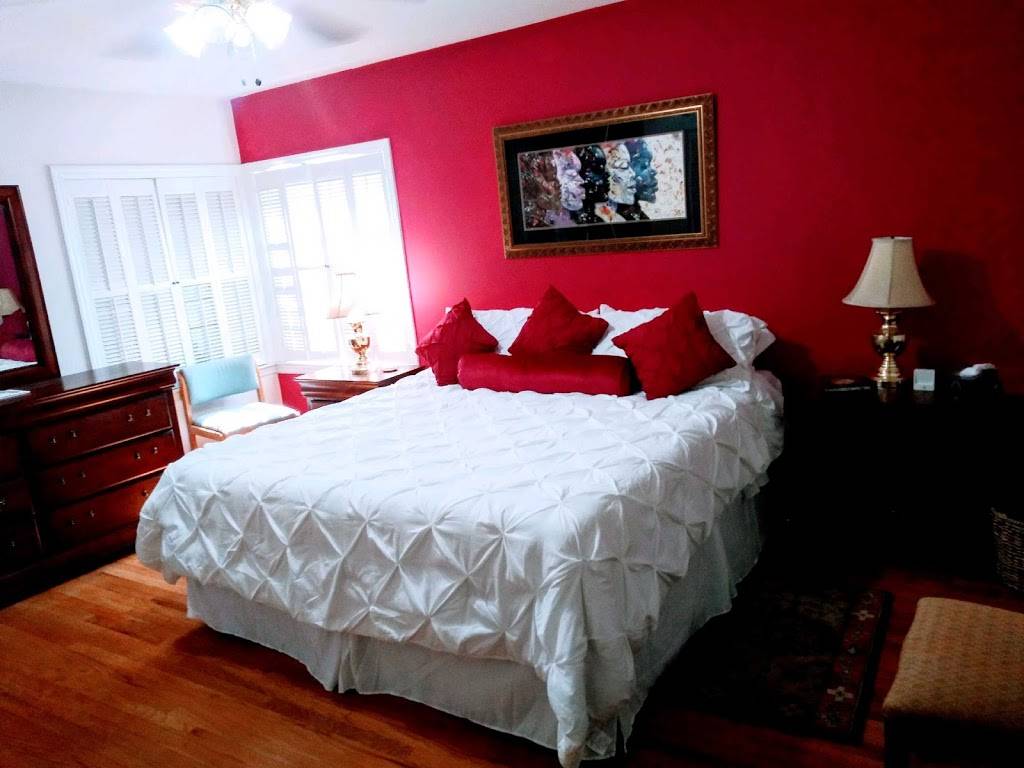 The MOZLEY Bed and Breakfast | 1380 Mozley Pl SW, Atlanta, GA 30314, USA | Phone: (404) 226-3854