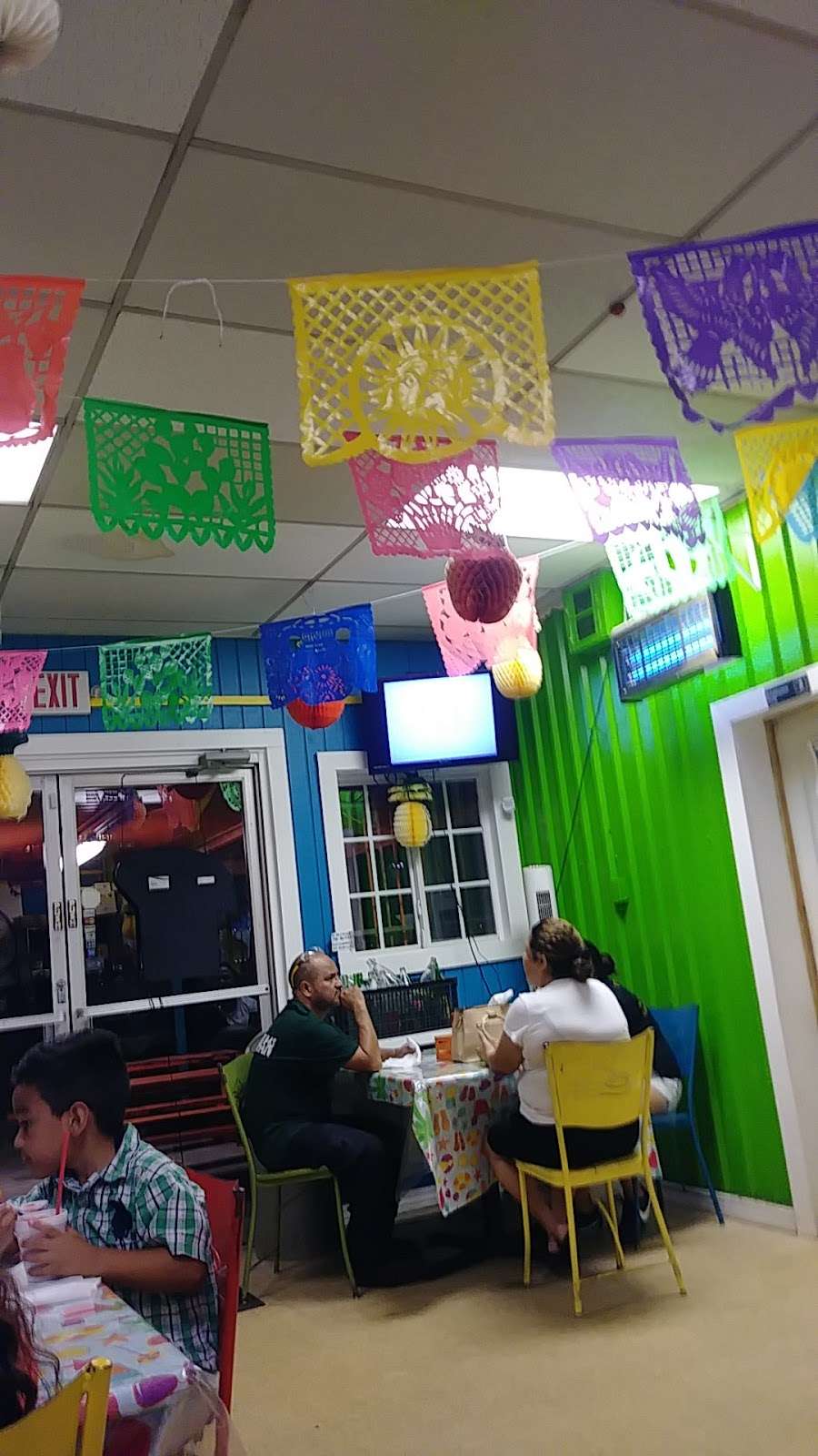 La Casita Refresqueria | 975 Sheldon Rd, Channelview, TX 77530 | Phone: (281) 864-7515