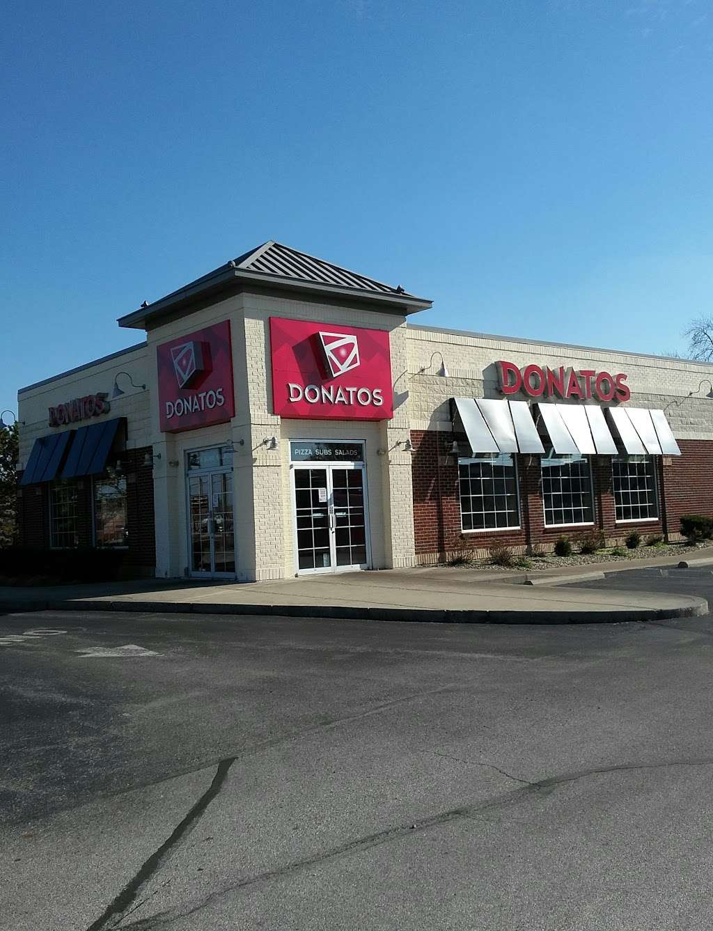Donatos Pizza | 1645 W Main St, Plainfield, IN 46168, USA | Phone: (317) 838-5335