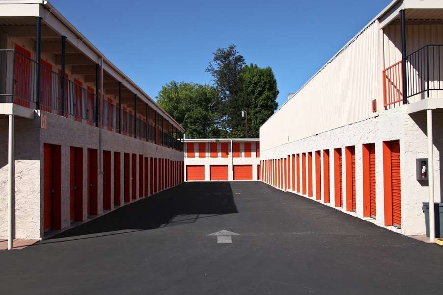 Van Nuys MiniStorage | 9635 Van Nuys Blvd, Panorama City, CA 91402, USA | Phone: (818) 643-7273