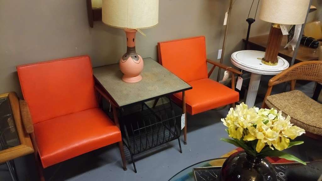 Fleetwood Antique Mall | 14129 Kutztown Rd, Fleetwood, PA 19522 | Phone: (610) 944-0707